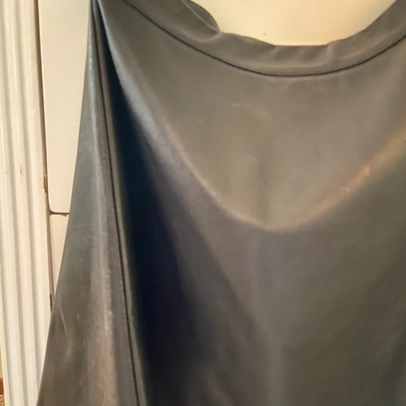Faux leather skater skirt - Picture 2 of 3